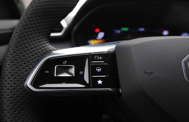 MG_MG_ZS_2652176_49.jpg MG_MG_ZS_2652176_49.jpg