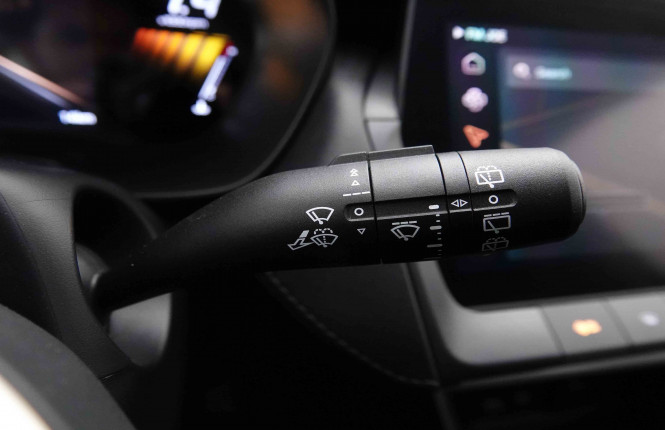 MG_MG_ZS_2652214_17.jpg MG_MG_ZS_2652214_17.jpg