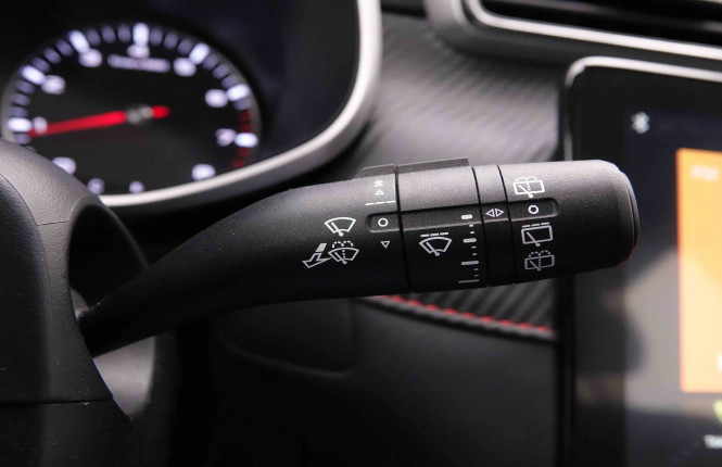 MG_MG_ZS_2652290_16.jpg MG_MG_ZS_2652290_16.jpg