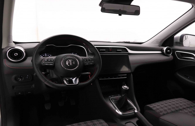 MG_MG_ZS_2652291_7.jpg MG_MG_ZS_2652291_7.jpg