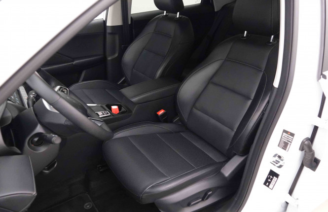 MG_MG_ZS_2652512_58.jpg MG_MG_ZS_2652512_58.jpg