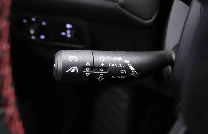 MG_MG_ZS_2652525_18.jpg MG_MG_ZS_2652525_18.jpg