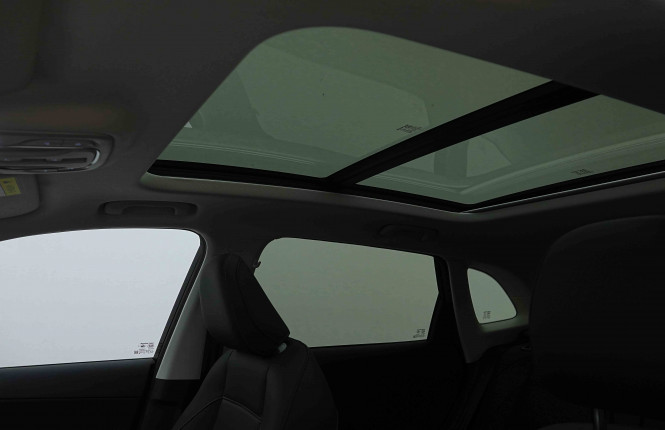 MG_MG_ZS_2654808_28.jpg MG_MG_ZS_2654808_28.jpg