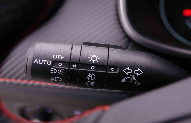 MG_MG_ZS_2654903_45.jpg MG_MG_ZS_2654903_45.jpg