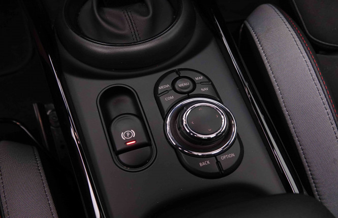 MINI_MINI_CLUBMAN_2548547_20.jpg