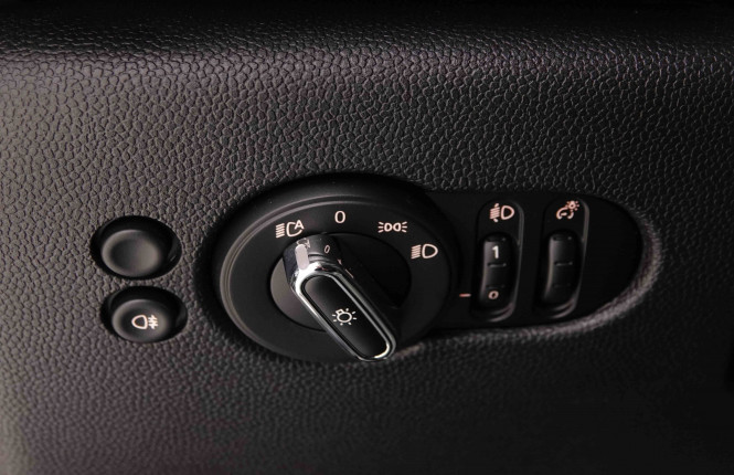 MINI_MINI_COOPERSE_2652955_22.jpg MINI_MINI_COOPERSE_2652955_22.jpg