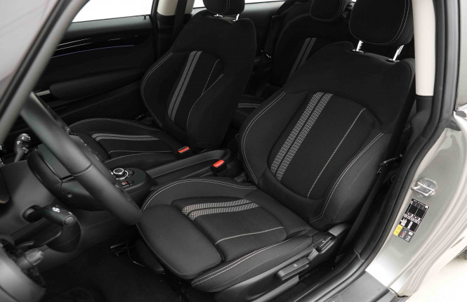 MINI_MINI_COOPERSE_2654026_6.jpg