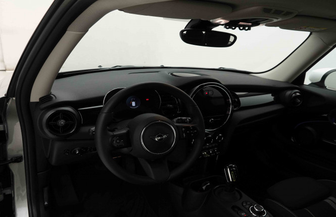 MINI_MINI_COOPERSE_2654026_7.jpg