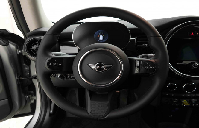 MINI_MINI_COOPERSE_2654026_8.jpg