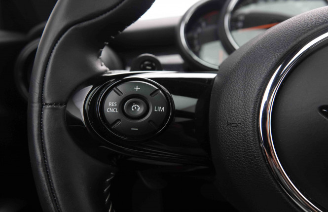 MINI_MINI_COOPERS_2550120_20.jpg