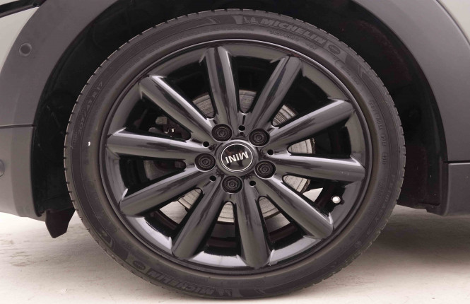 MINI_MINI_COOPERS_2550120_24.jpg