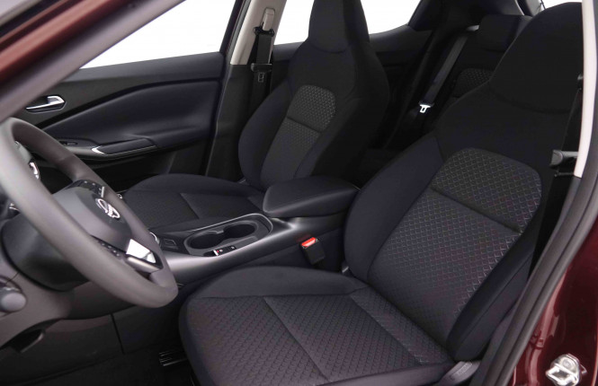 NISSAN_NISSAN_JUKE_2548795_6.jpg