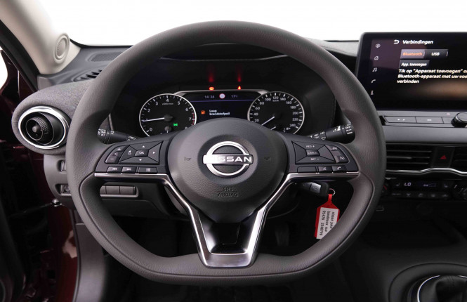 NISSAN_NISSAN_JUKE_2548795_8.jpg