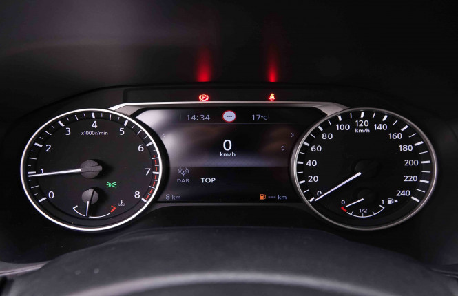 NISSAN_NISSAN_JUKE_2548796_13.jpg
