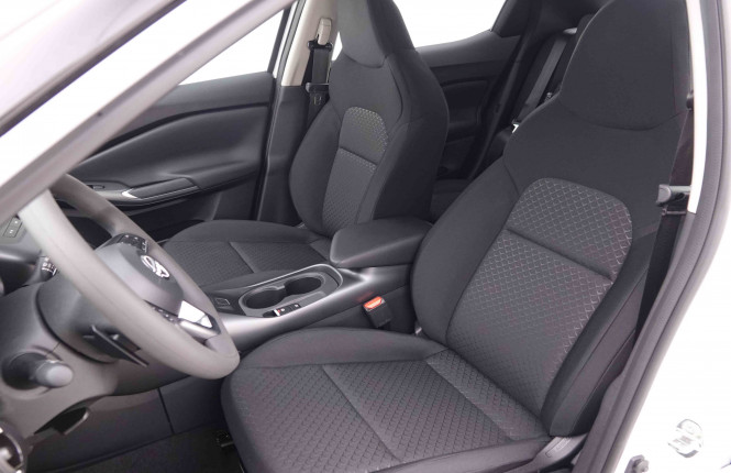 NISSAN_NISSAN_JUKE_2548801_6.jpg