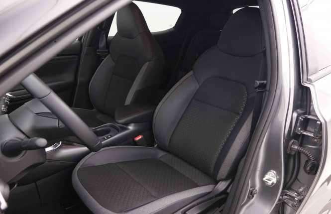 NISSAN_NISSAN_JUKE_2549904_6.jpg