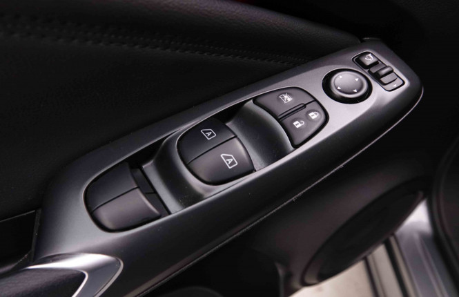 NISSAN_NISSAN_JUKE_2551793_18.jpg