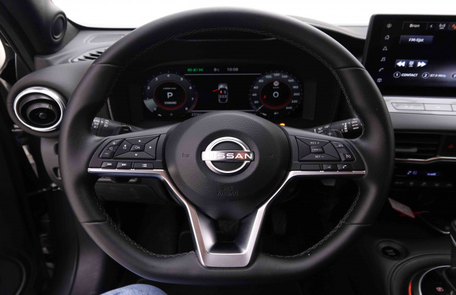 NISSAN_NISSAN_JUKE_2551793_8.jpg