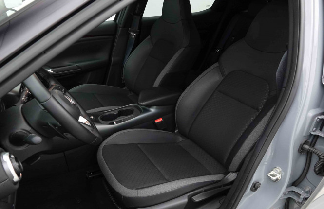 NISSAN_NISSAN_JUKE_2653187_6.jpg