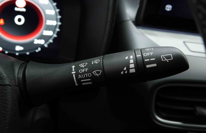 NISSAN_NISSAN_JUKE_2653195_15.jpg
