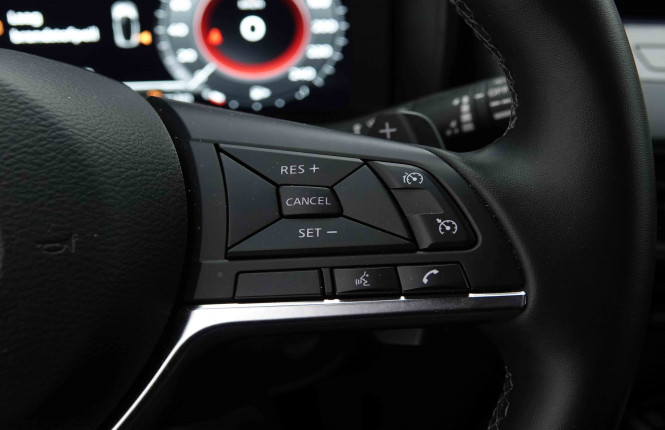 NISSAN_NISSAN_JUKE_2653195_17.jpg