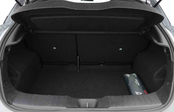 NISSAN_NISSAN_JUKE_2653195_5.jpg
