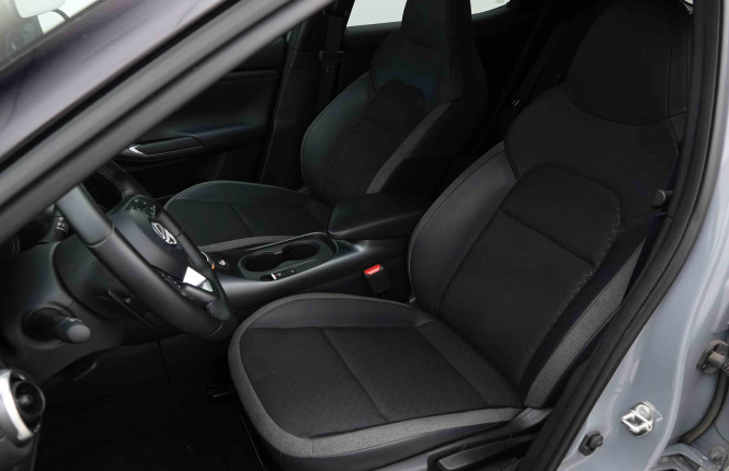 NISSAN_NISSAN_JUKE_2653195_6.jpg