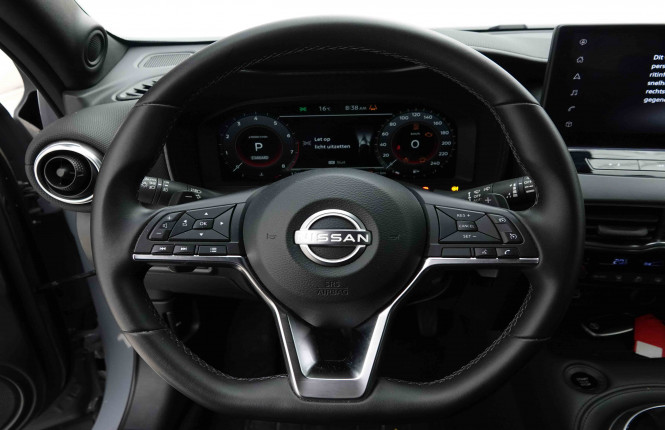 NISSAN_NISSAN_JUKE_2653195_8.jpg