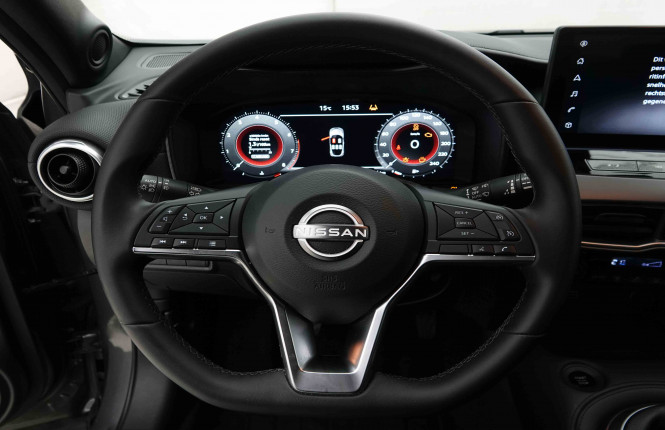 NISSAN_NISSAN_JUKE_2653355_8.jpg