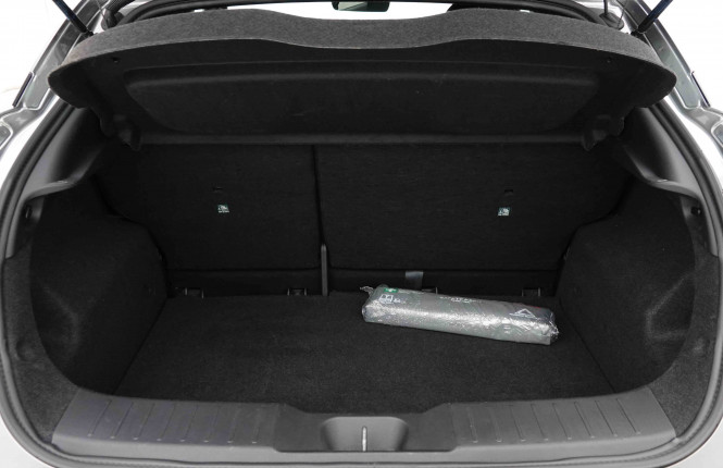 NISSAN_NISSAN_JUKE_2653356_5.jpg