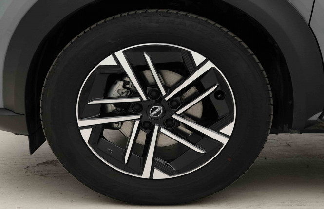 NISSAN_NISSAN_JUKE_2653357_19.jpg