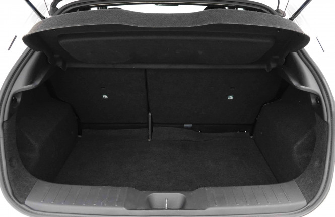 NISSAN_NISSAN_JUKE_2653361_5.jpg
