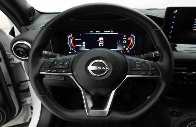 NISSAN_NISSAN_JUKE_2653361_8.jpg
