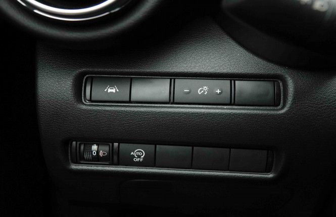 NISSAN_NISSAN_JUKE_2654421_19.jpg NISSAN_NISSAN_JUKE_2654421_19.jpg