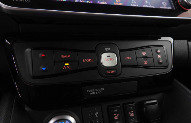 NISSAN_NISSAN_LEAF_2547479_14.jpg