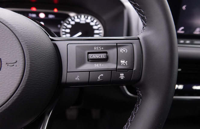 NISSAN_NISSAN_QASHQAI_2445591_17.jpg