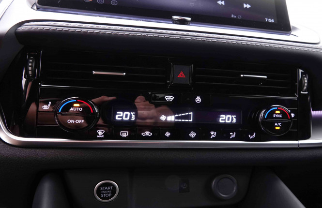 NISSAN_NISSAN_QASHQAI_2547552_12.jpg