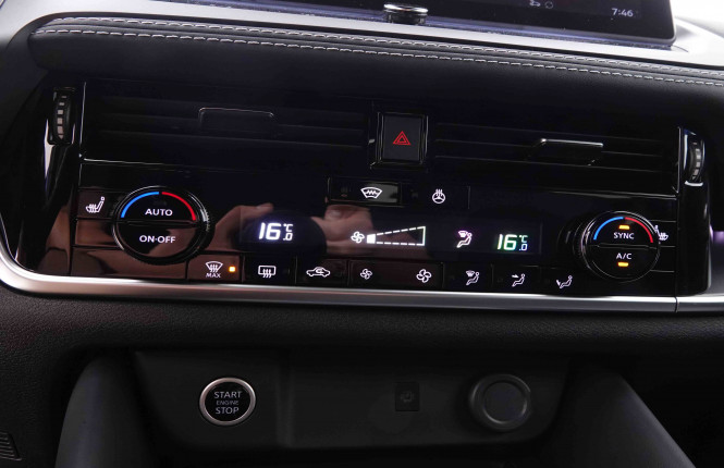 NISSAN_NISSAN_QASHQAI_2547553_12.jpg