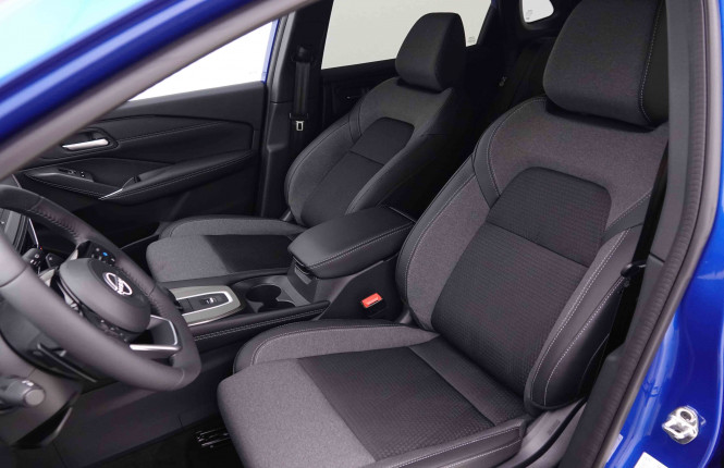 NISSAN_NISSAN_QASHQAI_2547721_6.jpg