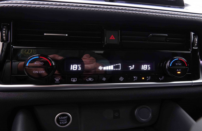 NISSAN_NISSAN_QASHQAI_2547902_12.jpg