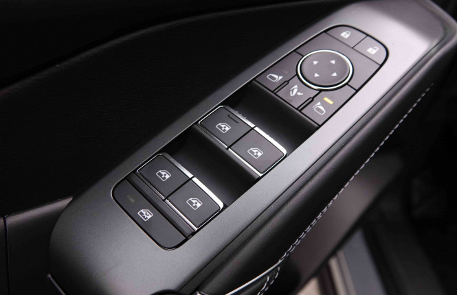 NISSAN_NISSAN_QASHQAI_2548811_18.jpg