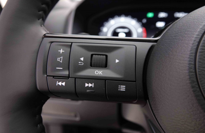 NISSAN_NISSAN_QASHQAI_2548813_18.jpg