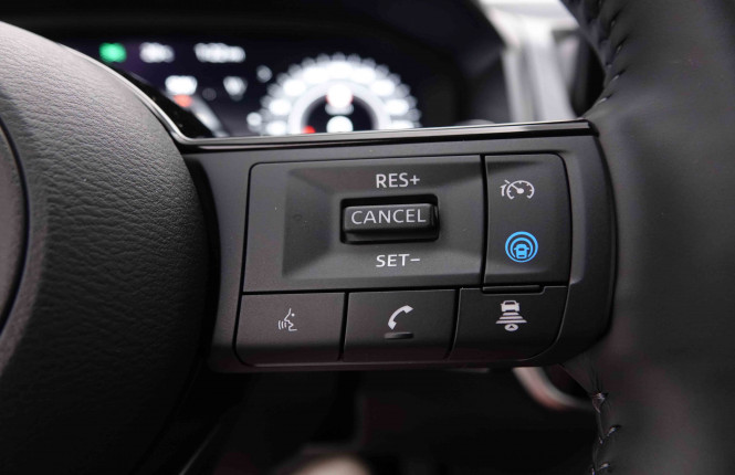 NISSAN_NISSAN_QASHQAI_2550375_17.jpg