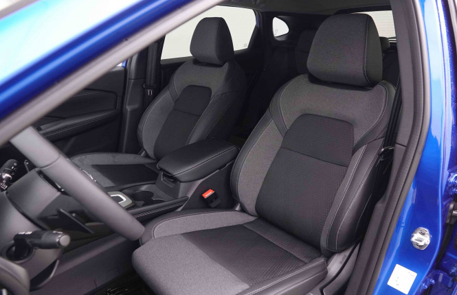 NISSAN_NISSAN_QASHQAI_2550389_6.jpg