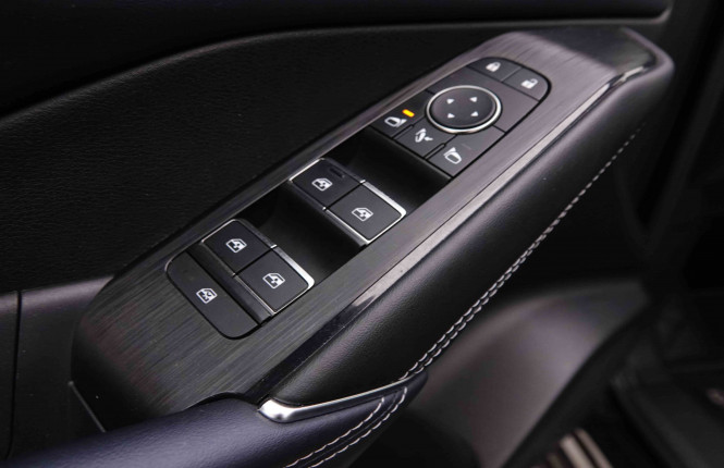 NISSAN_NISSAN_QASHQAI_2550682_20.jpg
