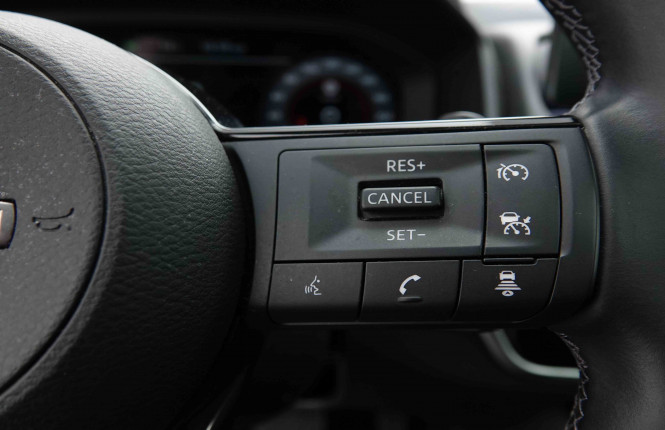 NISSAN_NISSAN_QASHQAI_2652655_20.jpg