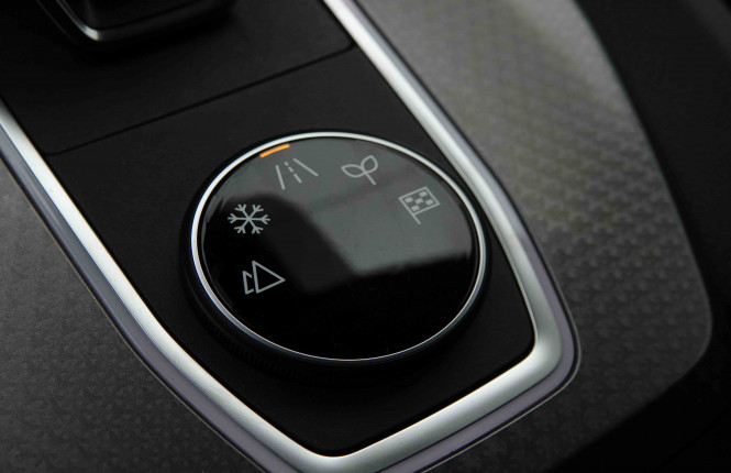 NISSAN_NISSAN_QASHQAI_2653743_16.jpg