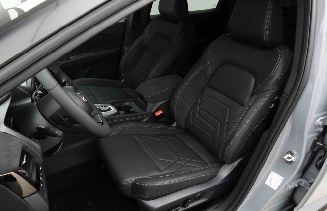 NISSAN_NISSAN_QASHQAI_2653746_7.jpg