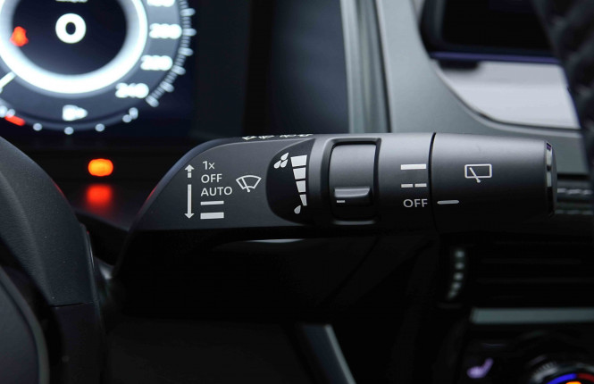 NISSAN_NISSAN_QASHQAI_2655137_17.jpg