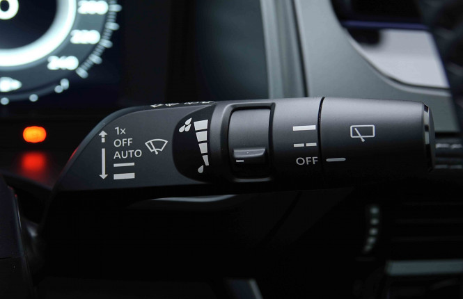 NISSAN_NISSAN_QASHQAI_2655138_19.jpg